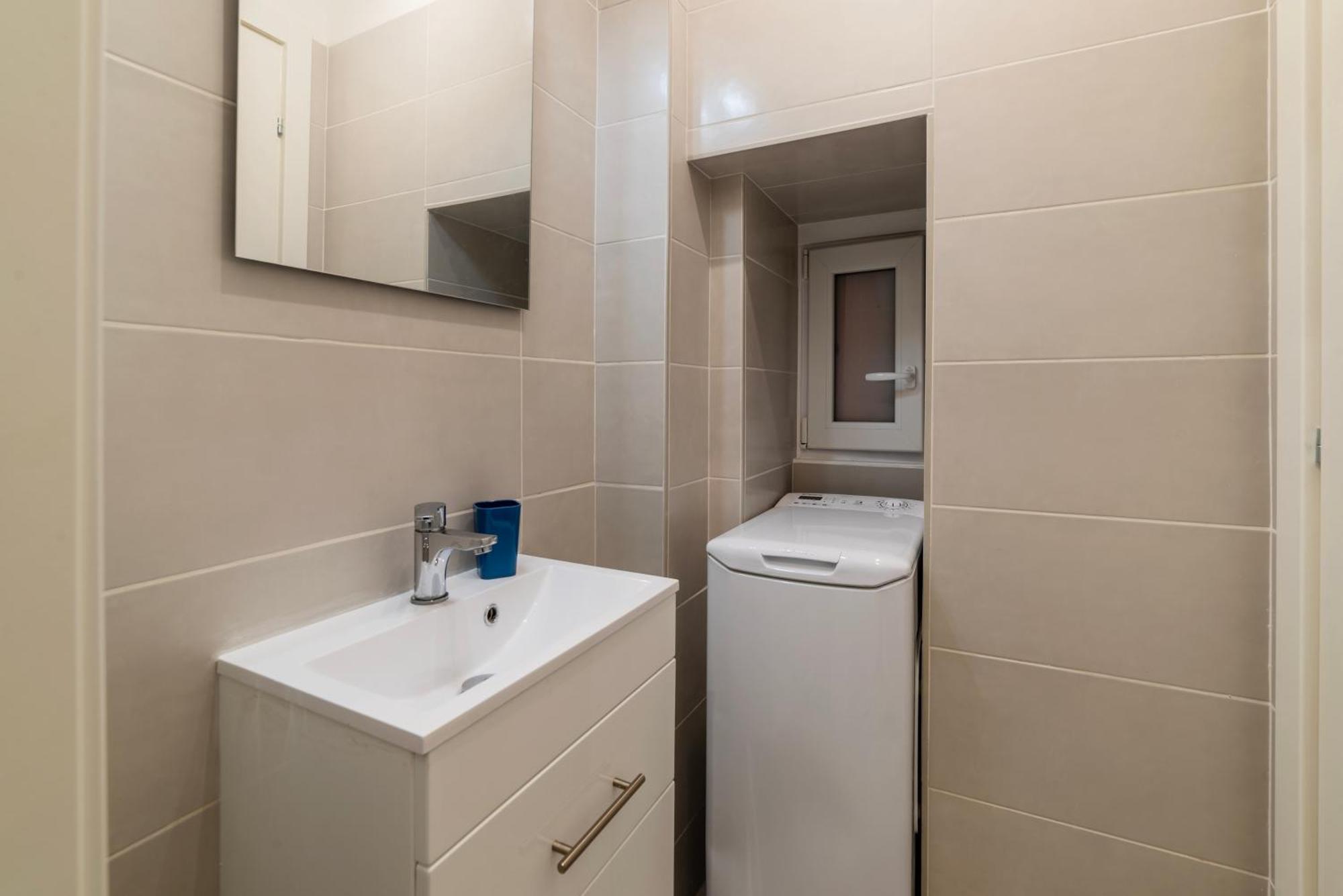 Terme Di Traiano Apartment - 10 Min Dal Colosseo Ρώμη Εξωτερικό φωτογραφία